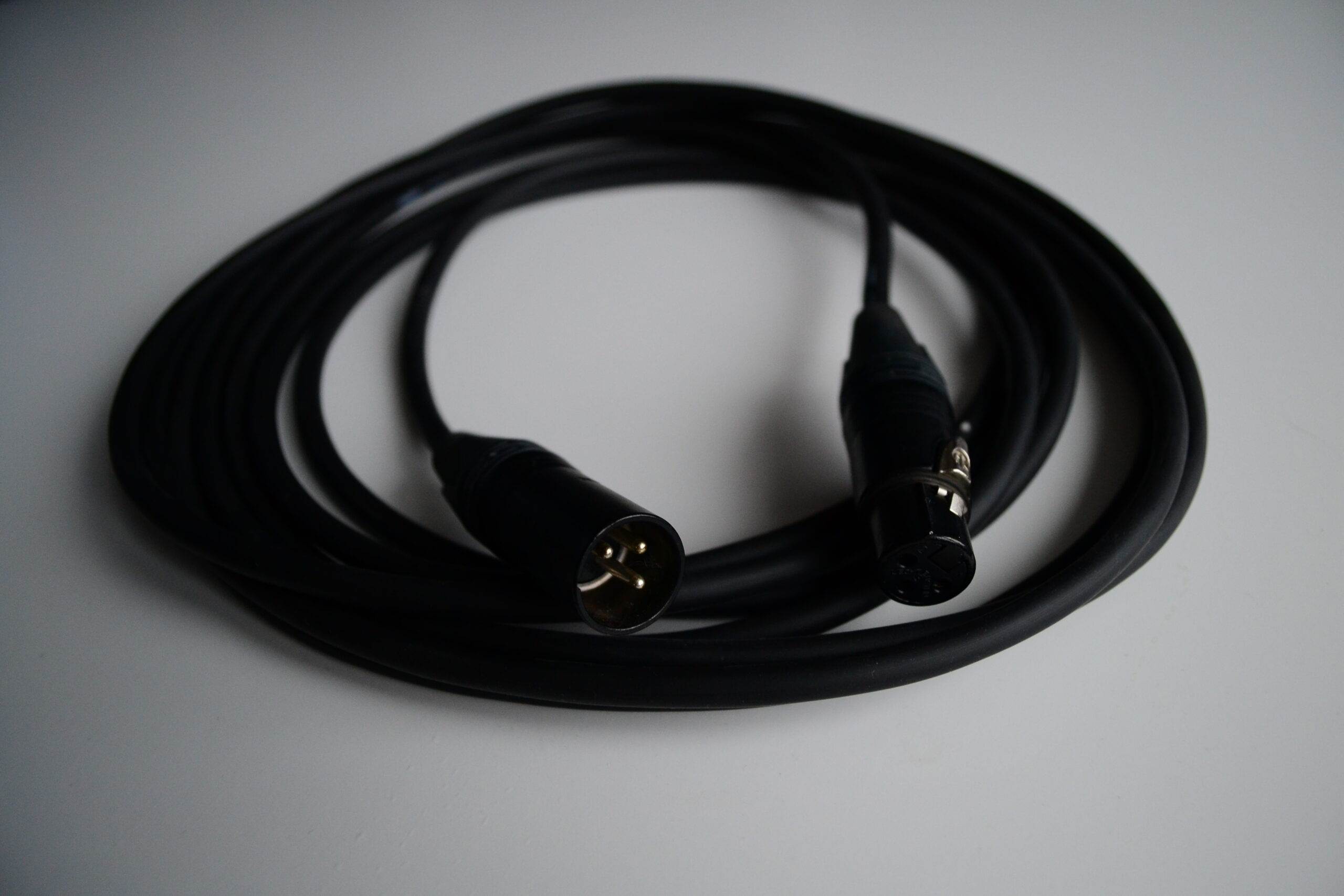 Микрофонный кабель XLR
